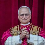 What did the new pope do while waiting for the meeting? Of course, he watched this conclusion movie – Oh, it turns out he is a player